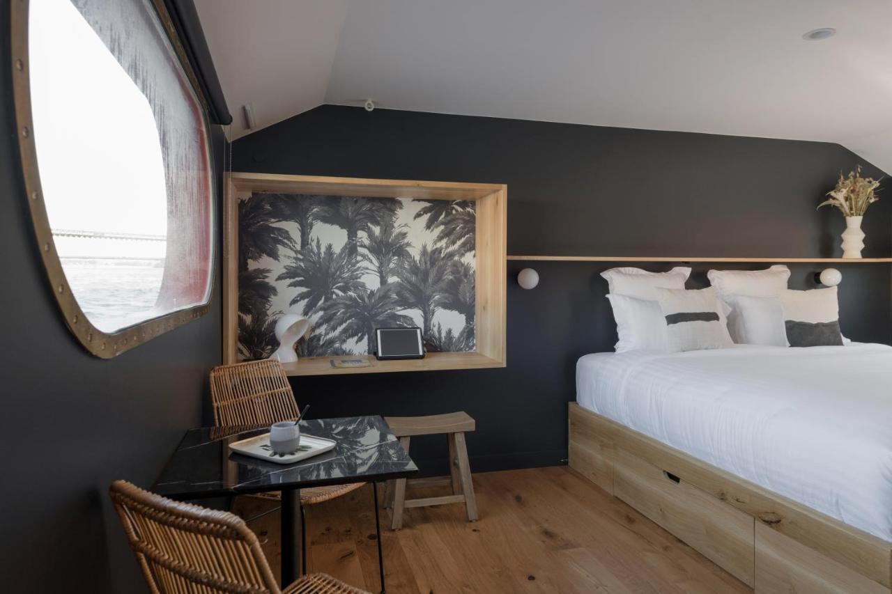La Peniche - Bed And Bicycle - Tournon Hotel ภายนอก รูปภาพ